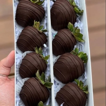 Fresh from a local store, we will gladly add this item to your flower order. Comes with 6 per box. 